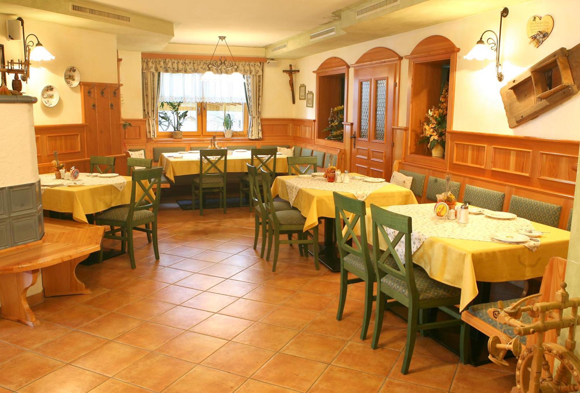 Hotel Kaeferhube Murau Bagian luar foto