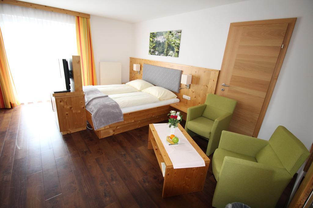 Hotel Kaeferhube Murau Ruang foto